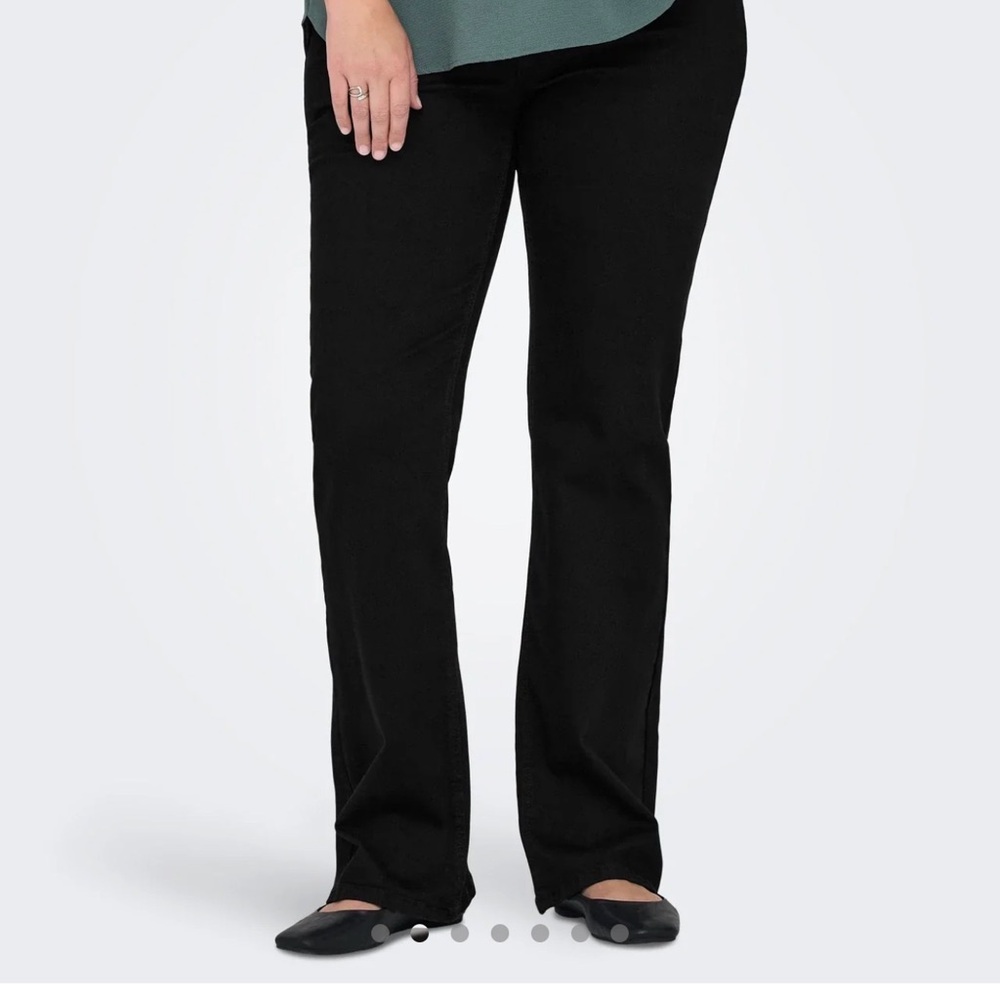 New Only Carmakoma Classic Black High Waisted Women's Demin Jeans with Raw Edges
